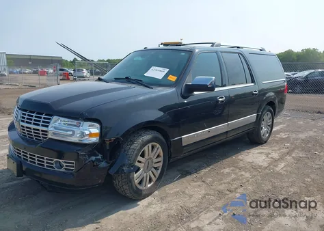 2013 Lincoln Navigator L z USA, uszkodzony, nr VIN 5LMJJ3J57DEL08250